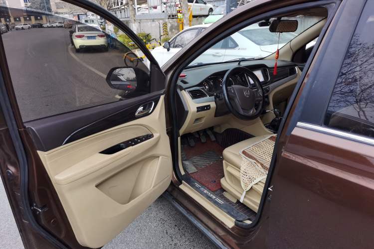 Used Baojun 730 2016 1.5L Manual Luxury Edition 7 Seats