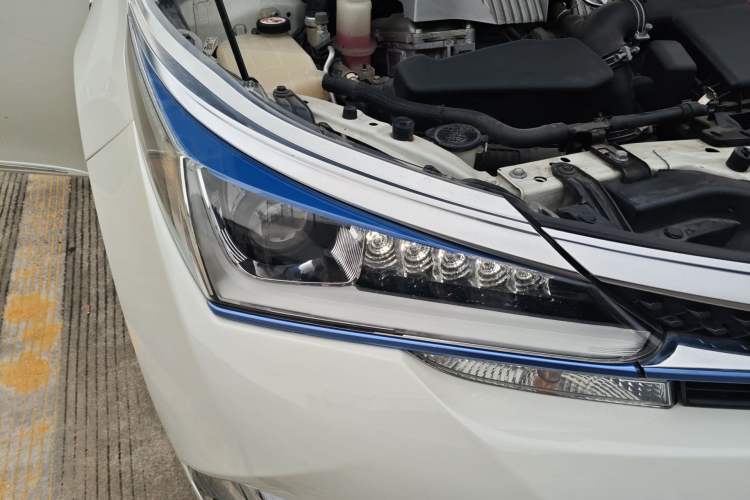 Used Toyota Corolla Hybrid E+ 2019 1.8L E-CVT Luxury Edition Right Front Headlight