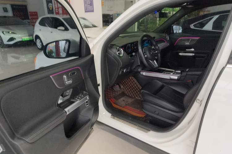 Used Mercedes-Benz GLB 2021 GLB 200 Fashion Model
