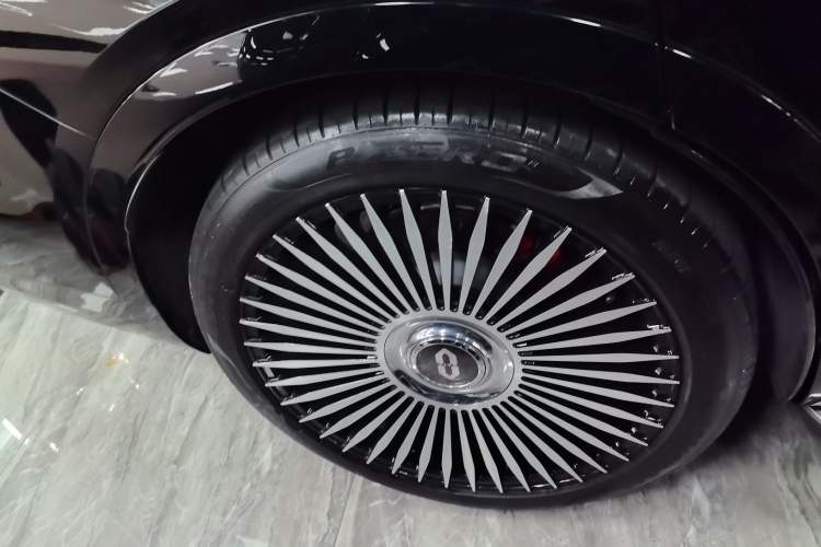 Used Hima AITO M9 2024 Range-Extended Max Edition 52 kWh 6-Seater Version