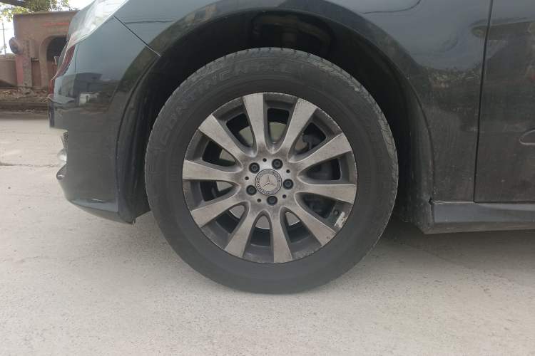 Used Mercedes-Benz R-Class 2017 R 320 4MATIC Business Edition Prestige Model
