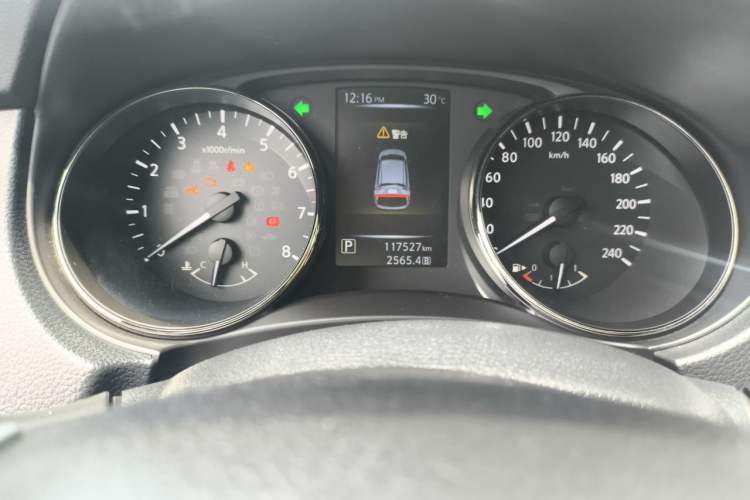 Used Nissan Qashqai 2016 2.0L CVT Luxury Edition
