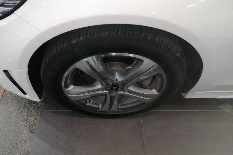 Used Mercedes-Benz C-Class 2020 C 260 L Sport Edition Left Front Wheel Hub