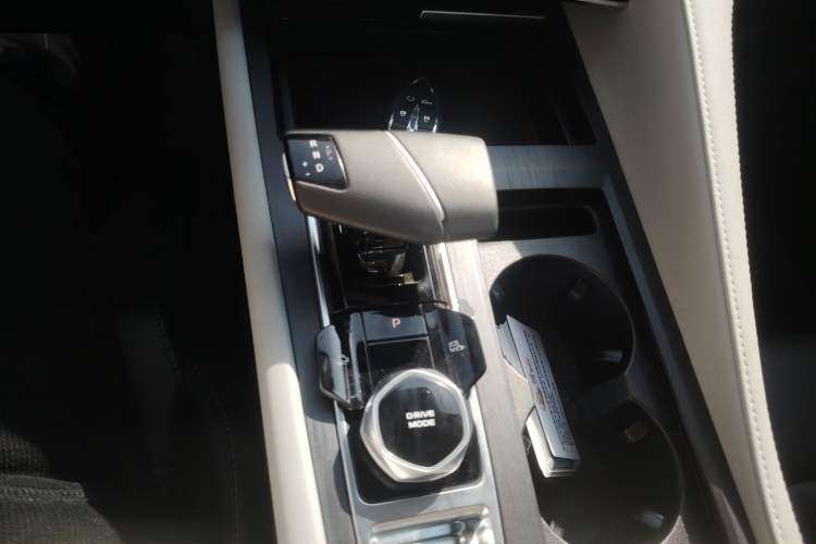 Used Changan CS75 PLUS 2024 3rd Generation Champion Edition 2.0T Intelligent Drive Performance Model
