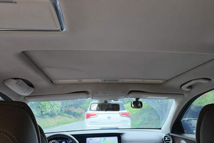 Used Mercedes-Benz E-Class 2018 Facelift E 200 L Headliner