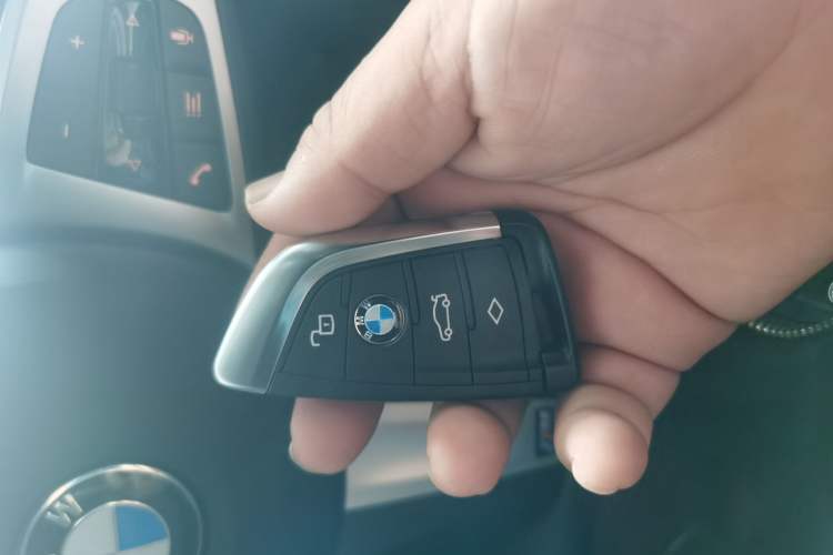 Used BMW 3 Series 2024 325i M Sport Night Edition Package Vehicle Key