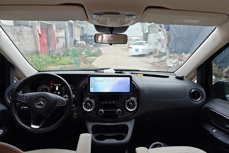 Used Mercedes-Benz Vito 2021 2.0T Business Version 7 Seats Center Console