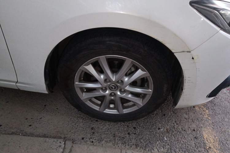 Used Mazda Mazda 3 Axela 2016 Sedan 1.5L Automatic Luxury Model