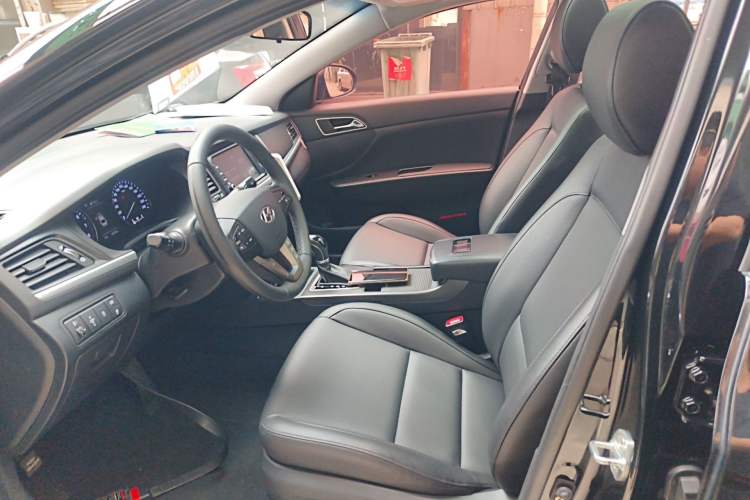 Used Hyundai Mistra 2017 1.8L Automatic Deluxe DLX Model China V Emission Standard Left Front Seat