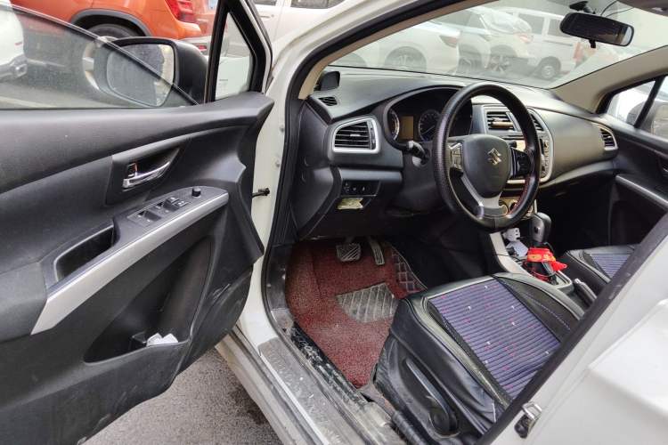 Used Suzuki S-Cross 2015 1.6L CVT Two-Wheel Drive Entry-Level Trim