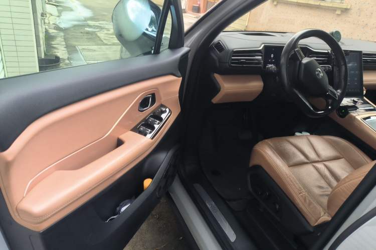 Used Nio ES8 2018 355 km Base Version 7-Seater Edition Driver Seat