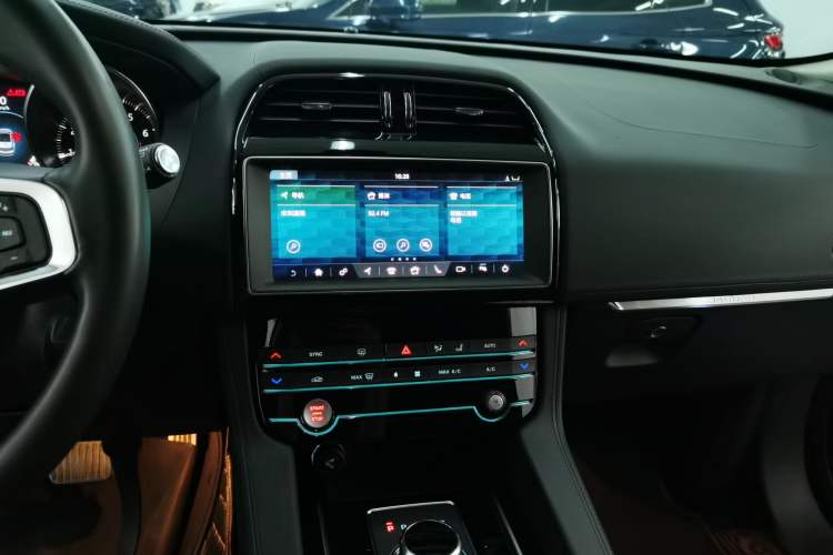 Used Jaguar F-PACE 2019 2.0T Four-Wheel Drive Urban Luxury Edition
