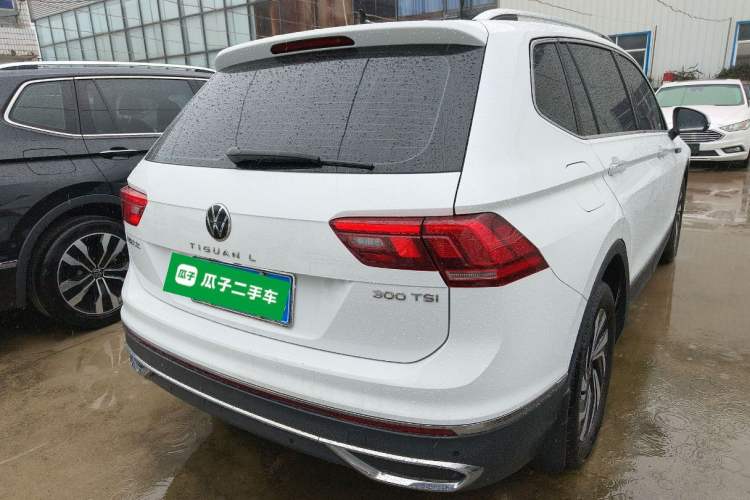 Used Volkswagen Tiguan L 2023 300TSI Automatic Two-Wheel Drive Smart Edition Rear Right 45 Deg