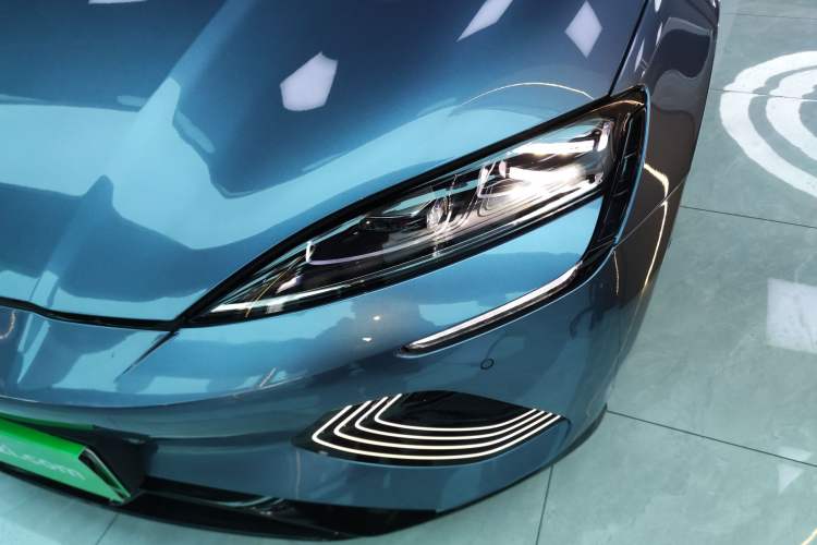 Used BYD Seal 2025 510 Smart Navigation Version Left Front Headlight