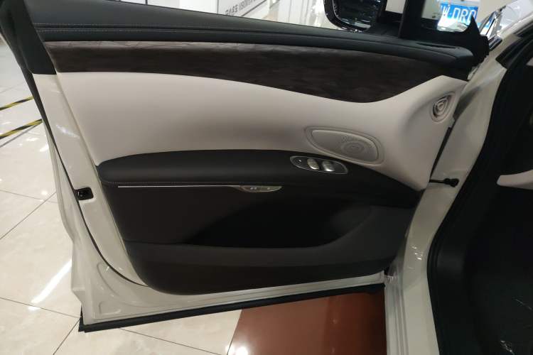 Used IM LS7 2024 90 kWh Max Elite Rear-Drive Version