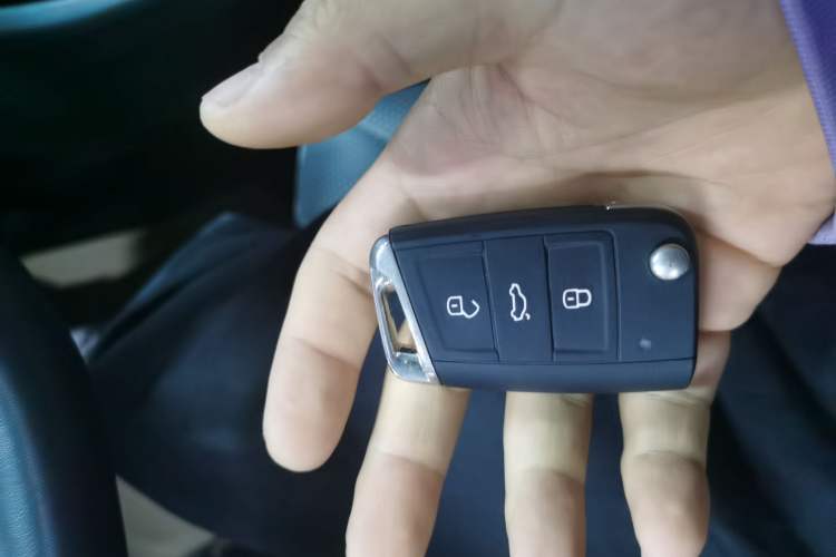 Used Volkswagen Sagitar 2023 280TSI DSG Beyond Lite Edition Vehicle Key