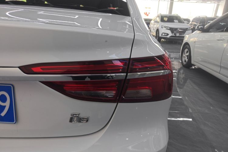 Used Roewe i6 2020 PLUS 1.6L CVT 4G Connected Glory Flagship Edition
