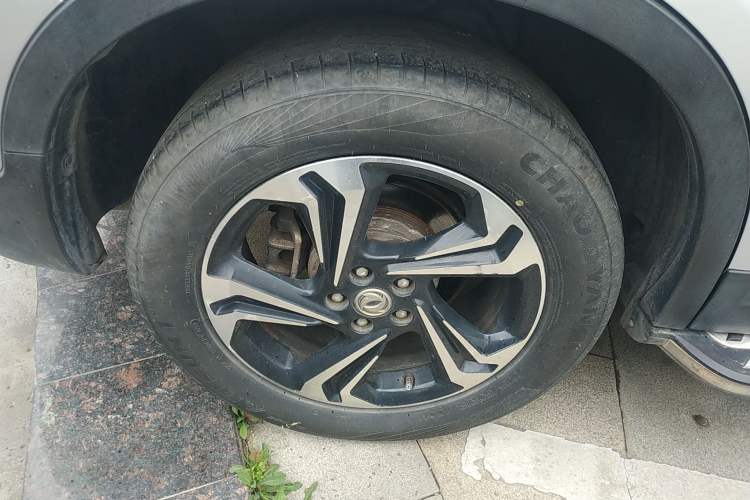 Used Dongfeng Aeolus AX7 2016 2.0L Automatic Zhiyi Trim