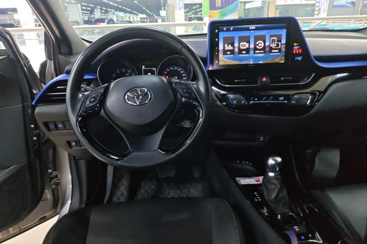 Used Toyota IZOA 2018 2.0L Yichi Edition China V Standard Audio And AC Panel
