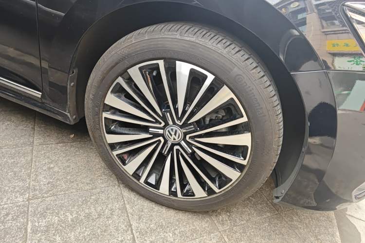 Used Volkswagen Passat 2019 330TSI Luxury Edition China VI Standard