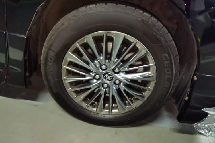 Used Toyota Alphard 2020 Dual-Engine 2.5L Luxury Edition
