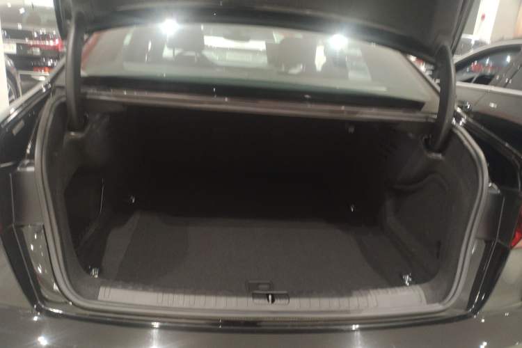 Used Audi A6L 2020 40 TFSI Luxury Dynamic Edition Trunk