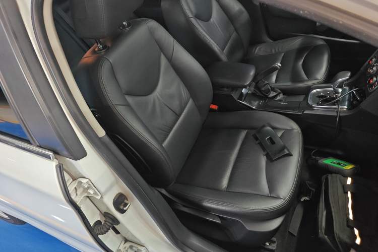 Used Citroen C4L 2014 1.8L Intelligent Drive Automatic Dynamic Model Right Front Seat