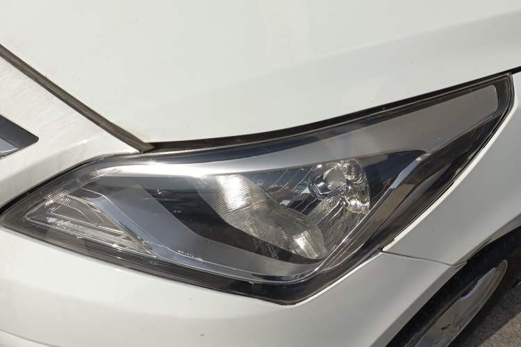 Used Hyundai Verna (older generation) 2016 1.4L Manual Smart GLS Trim