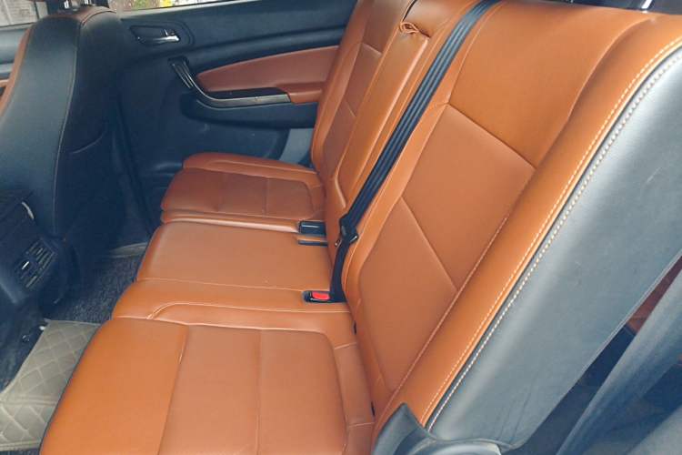 Used CHANGAN OSHAN CX70 2016 1.6L Manual Luxury Model