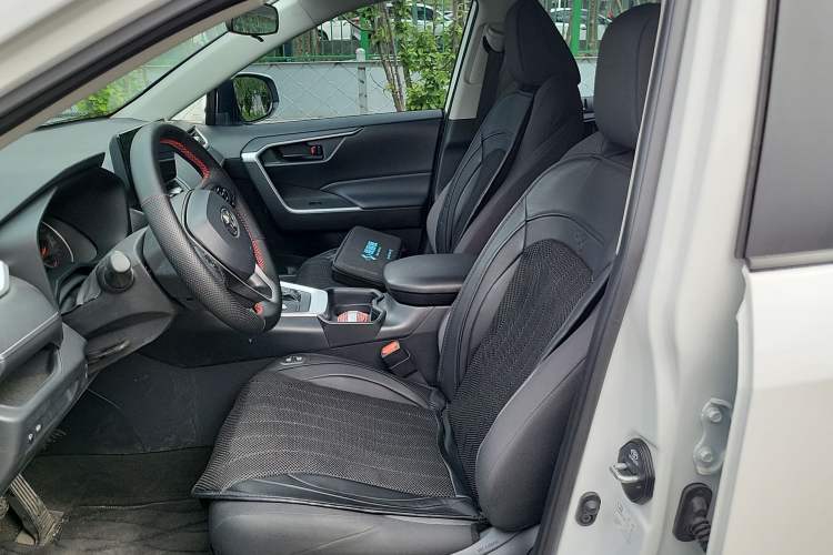 Used Toyota Wildlander 2024 2.0L CVT Two-Wheel Drive Leading Edition Left Front Seat