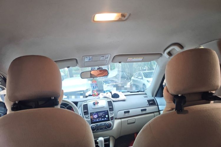 Used Nissan Sylphy 2016 Classic 1.6XE Automatic Comfort Edition Headliner