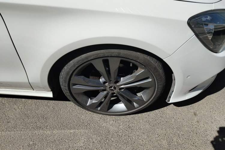 Used Mercedes-Benz CLA 2019 CLA 200 Sport Edition Right Front Wheel Hub