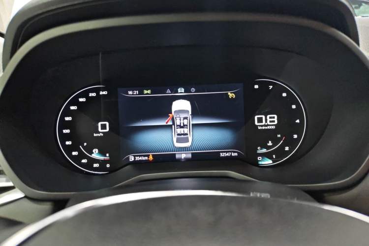 Used Roewe i5 2020 1.5L Automatic 4G Connect Luxury Flagship Edition
