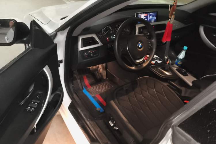 Used BMW 3 Series GT 2017 320i Sport Edition