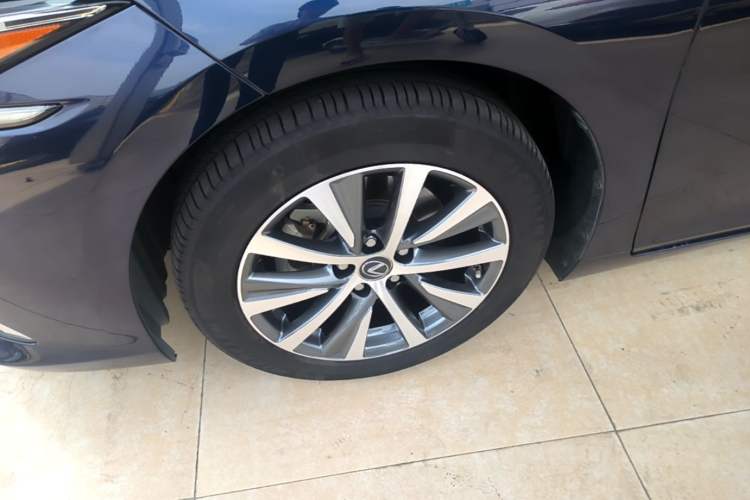 Used Lexus ES 2021 260 Excellence Edition