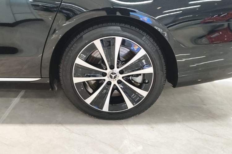 Used Mercedes-Benz E-Class New Energy 2023 E 350 e L Plug-in Hybrid Sedan