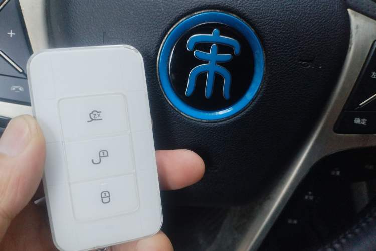 Used BYD Song New Energy 2017 Song DM 1.5TID All-Wheel Drive Luxury Model Vehicle Key