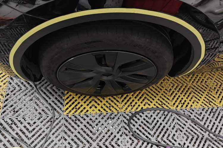 Used Tesla Model Y 2024 Rear-Wheel-Drive Version Exterior 4