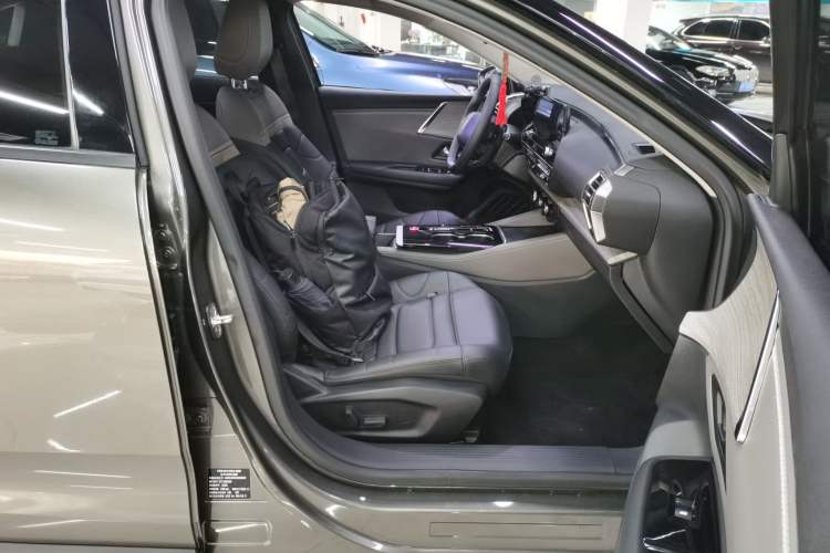 Used Citroen C5 X 2021 1.6T Enjoy the Extraordinary Right Front Seat