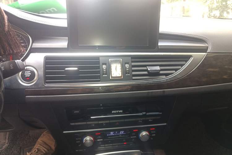 Used Zotye Z700 2018 Z700H 1.8T DCT Luxury Edition
