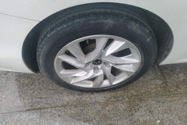 Used DS 5LS 2016 1.6T Style Edition THP160 Right Rear Wheel Hub