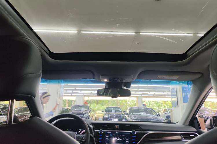 Used Toyota Camry 2019 2.5G Luxury Edition China VI Standard