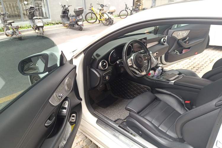 Used Mercedes-Benz C-Class 2020 C 260 Coupe Driver Seat