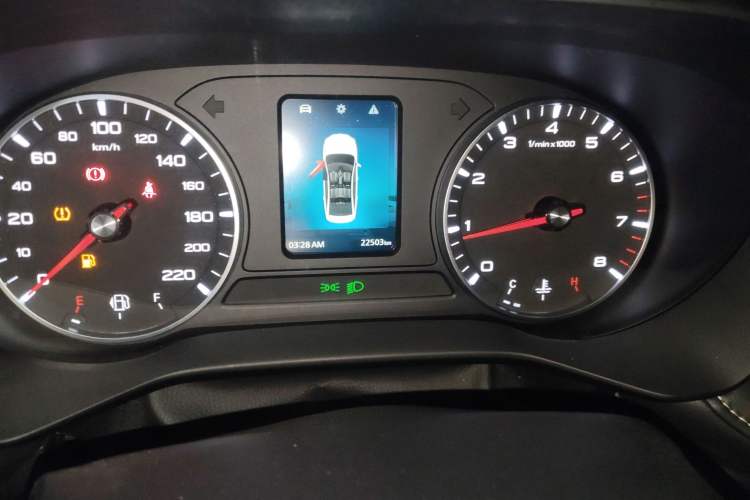 Used Roewe i5 2021 1.5L Manual Platinum Edition Odometer Close Up