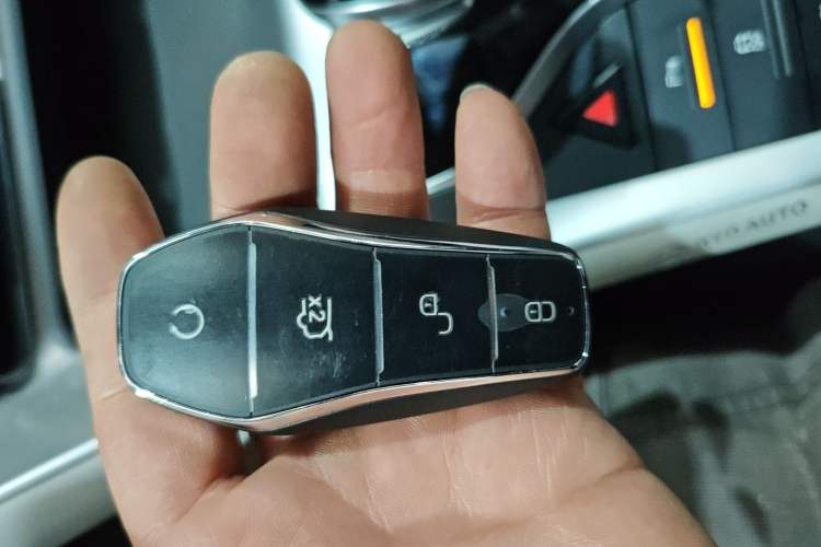 Used BYD Song Pro New Energy 2023 Champion Edition DM-i 71KM Leading Model Vehicle Key