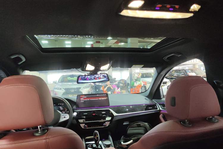 Used BMW 5 Series 2022 Second Facelift 525Li M Sport Package
