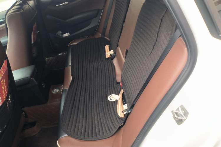 Used BMW X1 2015 sDrive18i Fashion Upgrade Edition Left Rear Seat