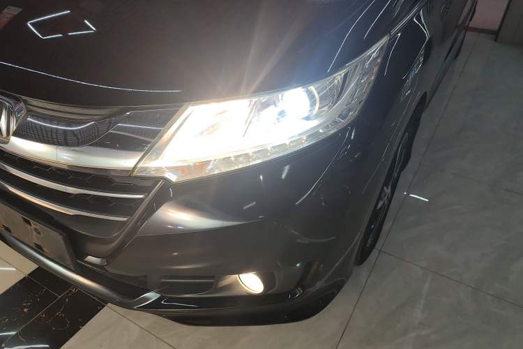 Used Honda Odyssey 2015 Revised 2.4L Luxury Edition
