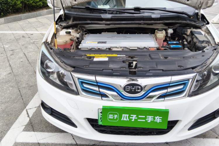 Used BYD e5 2016 300 Luxury Edition