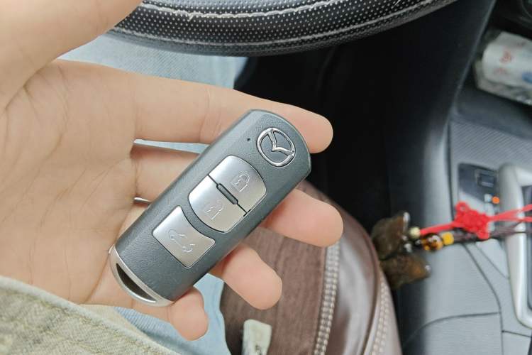 Used Mazda 3 Axela 2017 Sedan 1.5L Automatic Comfort Model Emission Standard China V
